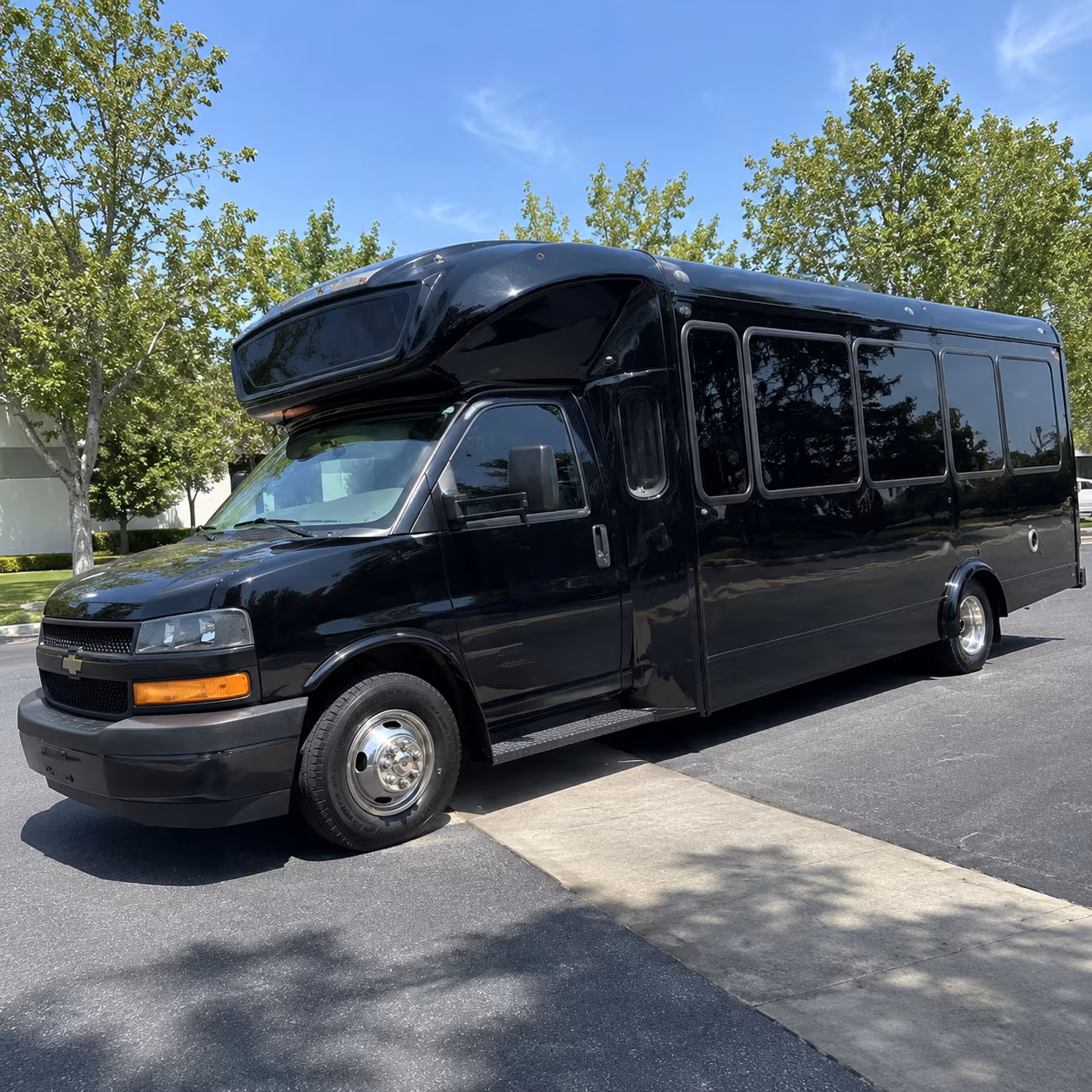 menifee 15 passenger party bus
