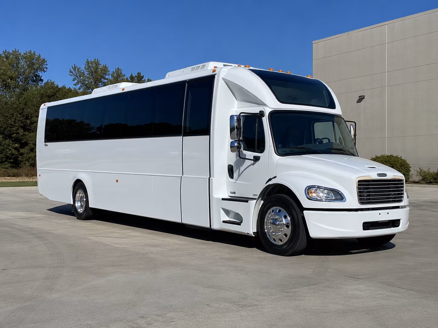 menifee 28 passenger party bus