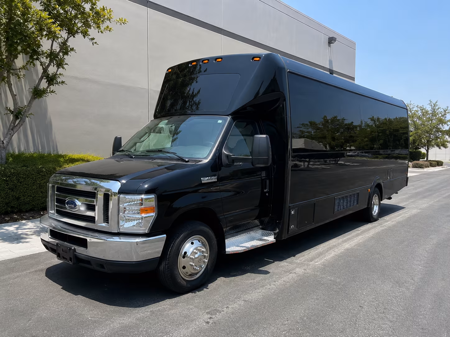 menifee corporate party bus rental