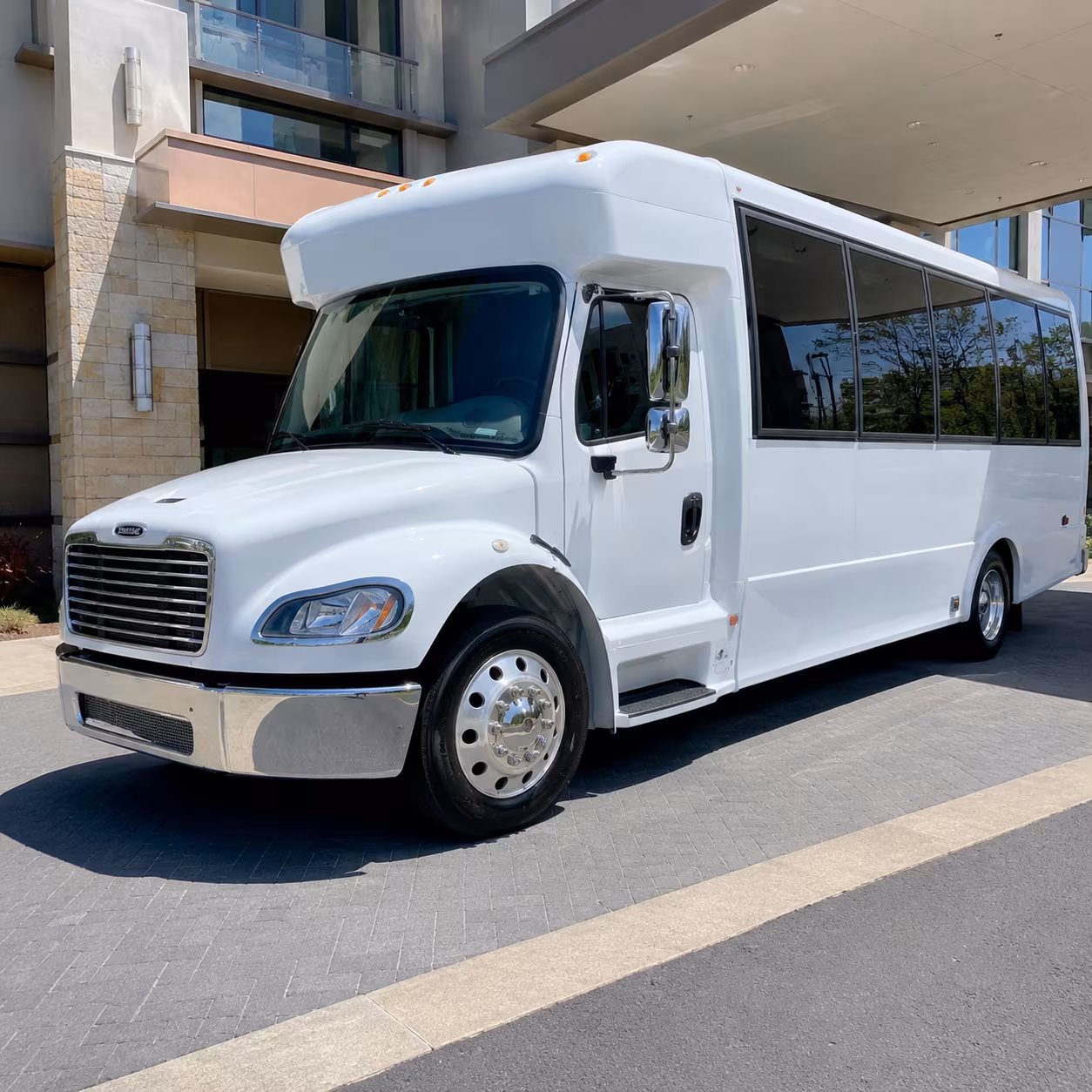 minibus rentals for small groups exploring de portola road wineries