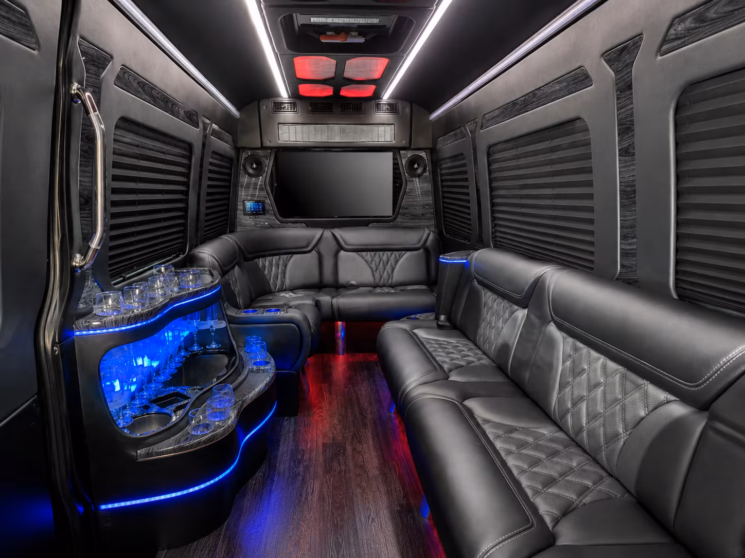 winery tour buses through temecula wine country